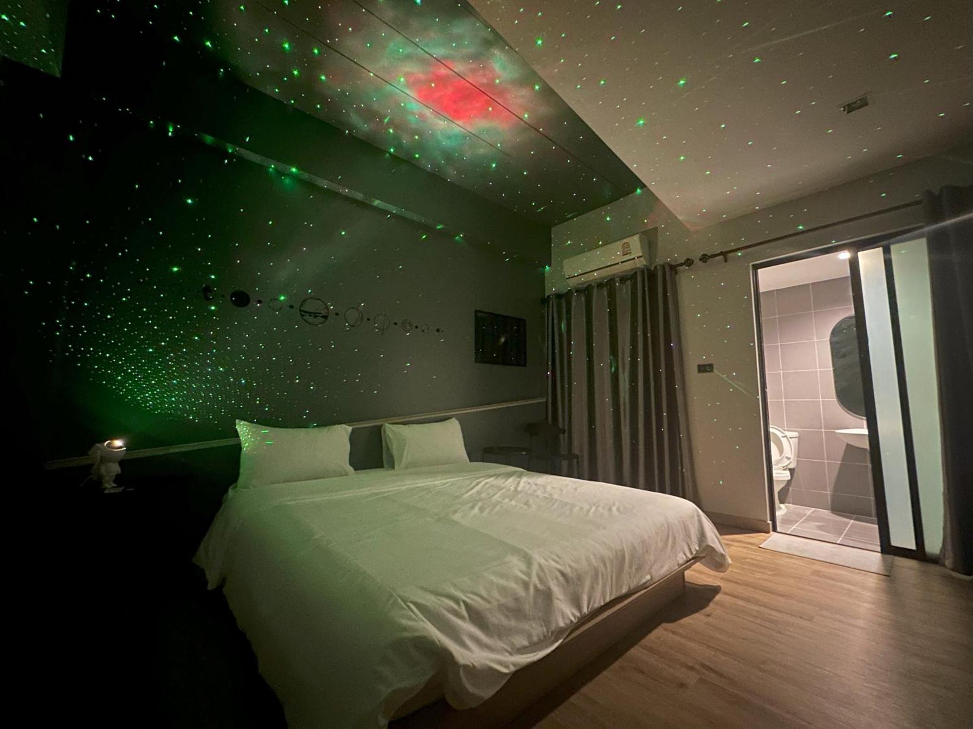 Bed-Room At Suvarnabhumi Airport - Newly Renovated Bangkok Exterior photo